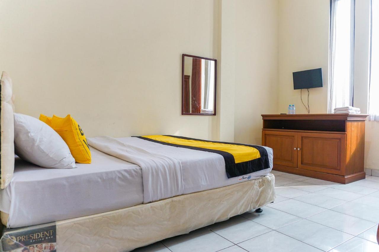 Hotel Astria Graha Bandung Exterior foto