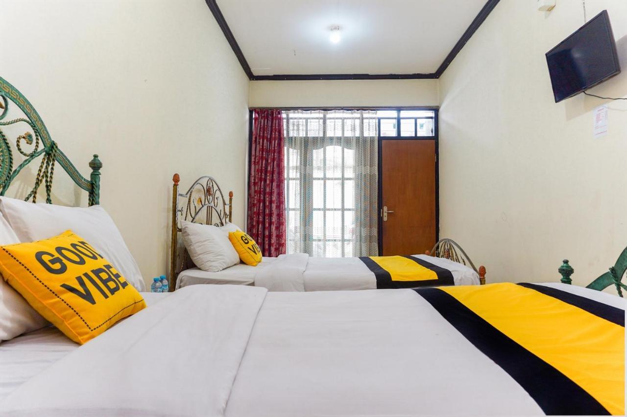 Hotel Astria Graha Bandung Exterior foto